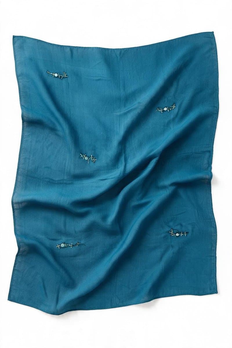 Canga em Crepe Turqueza Bordada Tania de C Paula, Azul-turquesa, tamanho -