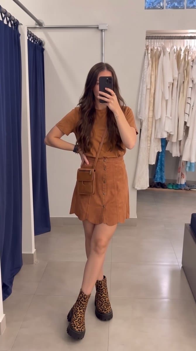 Blusa Suede Caramelo Morina, Morina, Marrom-claro, tamanho G — foto 4